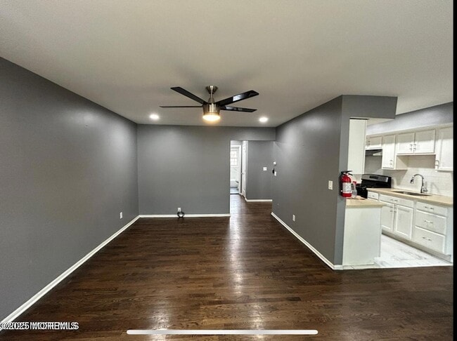 property at 364 Westwood Ave