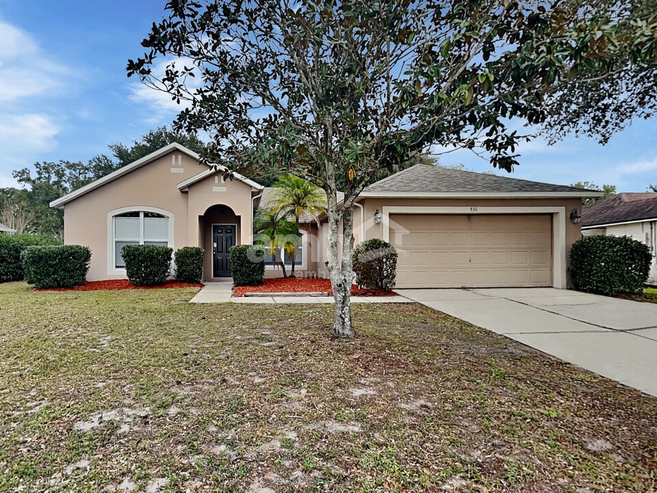 836 Crooked Creek Dr in Ocoee, FL - Building Photo