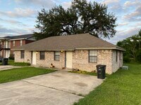 1504 Benttree Dr, Unit B