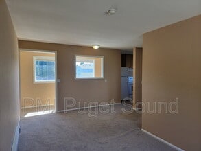 1409 N 4th St in Renton, WA - Foto de edificio - Building Photo