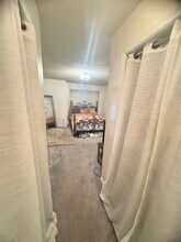 414 Delaware Ave, Unit 218 in Norfolk, VA - Building Photo - Building Photo