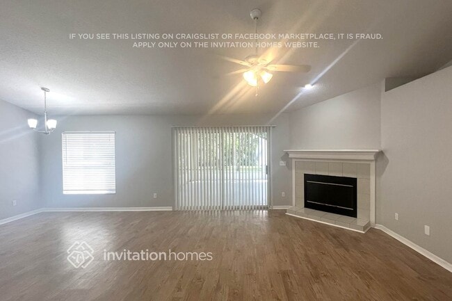 945 Park Valley Cir in Minneola, FL - Foto de edificio - Building Photo