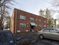 711-717 Liberty St in Plainfield, NJ - Foto de edificio - Building Photo