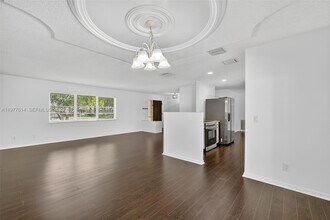 770 SE Hollahan Ave in Port St. Lucie, FL - Building Photo - Building Photo