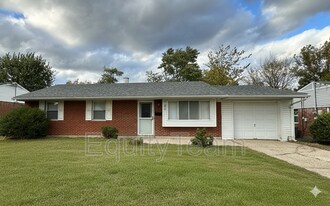 238 Diston Ln in Springdale, OH - Building Photo