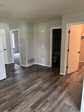 2650 E Oakbrook Dr in Columbia, MO - Building Photo - Building Photo