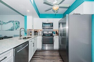 5505 Del Sol Blvd in St. Petersburg, FL - Building Photo - Building Photo