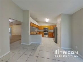 1904 Candlestick Ct in Lutz, FL - Building Photo - Building Photo