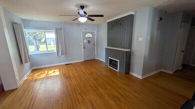 215 S Elm Rd in Lakeland, FL - Building Photo - Building Photo