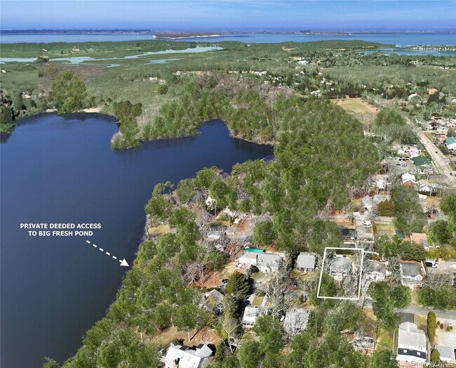 29 Missapoque Ave in Southampton, NY - Foto de edificio - Building Photo