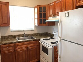 1820 NE 56th St in Fort Lauderdale, FL - Building Photo - Building Photo