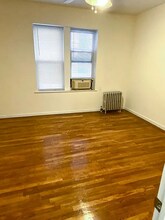 45-14 43rd St in Queens, NY - Foto de edificio - Building Photo