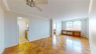 35 Seacoast Terrace in Brooklyn, NY - Building Photo - Building Photo