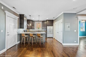 927 W Agatite Ave in Chicago, IL - Building Photo - Building Photo