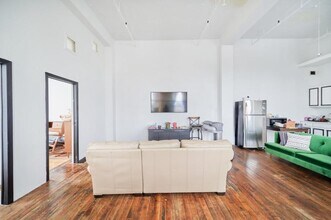 5 Delavan St in Brooklyn, NY - Building Photo - Building Photo