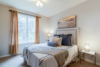 Grand Oaks at Ogeechee River in Savannah, GA - Building Photo - Building Photo