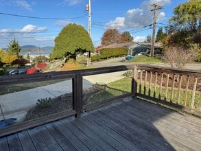 3918 S Ave in Anacortes, WA - Building Photo - Building Photo