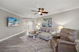9201 Bayberry Bend in Ft. Myers, FL - Building Photo
