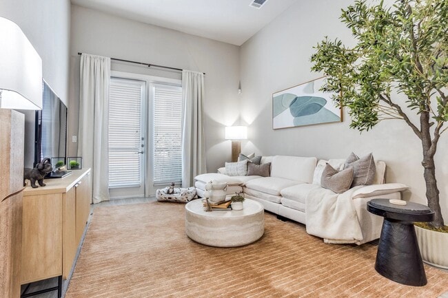 The Caroline Eastside