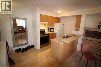 45 Cedarhill Crescent in Kitchener, ON - Building Photo - Building Photo