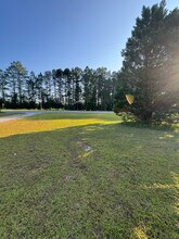 435 Westover Dr in Hartsville, SC - Building Photo - Building Photo