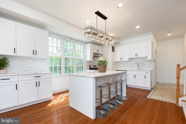 13039 Glen Mill Rd in Rockville, MD - Building Photo - Building Photo