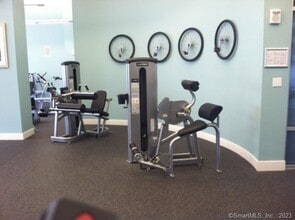111 Towne St in Stamford, CT - Building Photo - Building Photo