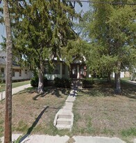 846 W Avon St, Unit 846 in Freeport, IL - Building Photo