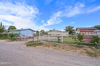 3879 John Christopher Dr in El Paso, TX - Building Photo - Building Photo