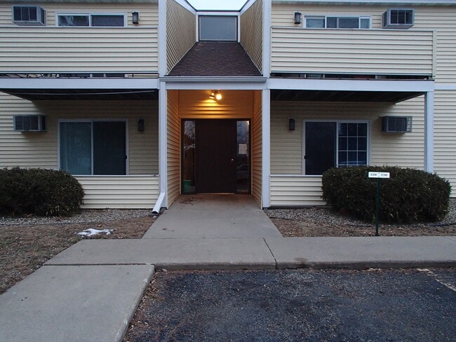 property at 2220 Valleyhigh Dr NW