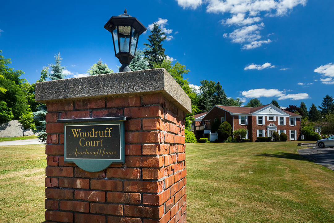 Woodruff Court Apartment Homes in Litchfield, CT - Building Photo