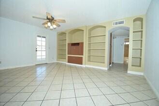 2250 W Rockwell Dr in Chandler, AZ - Building Photo - Building Photo