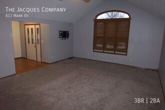 813 Mark St in Willard, MO - Building Photo - Building Photo