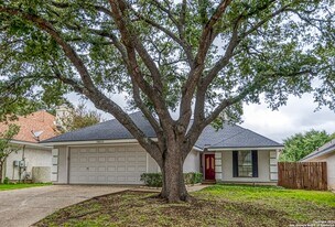 14823 River Glen N, Unit 1 Bedroom 0406 in San Antonio, TX - Building Photo