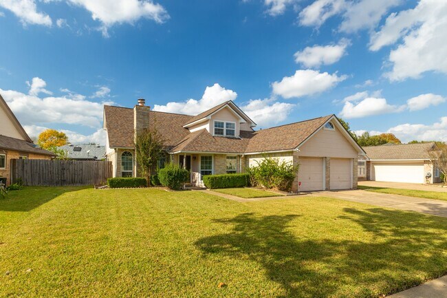 3118 Kempwood Dr in Sugar Land, TX - Building Photo - Building Photo