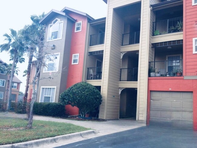 property at 2218 Grand Cayman Ct