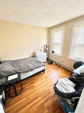 1645 Commonwealth Ave, Unit 4 in Boston, MA - Building Photo - Building Photo