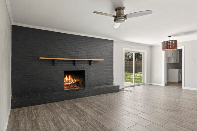 107 Brenda Dr in Mount Pleasant, TX - Building Photo - Building Photo