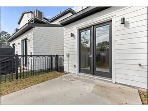 3233 Real St, Unit A in Houston, TX - Building Photo - Building Photo