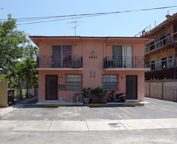 1621 NW 16th Ave Apartments