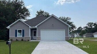 121 Marietta St in Bay Minette, AL - Building Photo