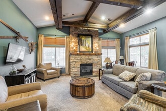 Aspen Highlands in Gresham, OR - Building Photo - Building Photo