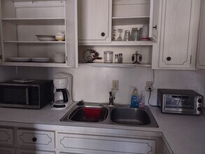 6266 1st Ave S, Unit 24 in St. Petersburg, FL - Building Photo - Building Photo