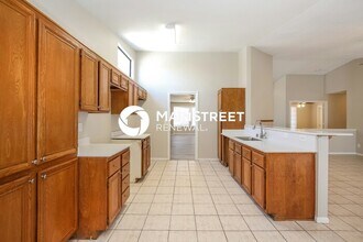 6236 W Barkstone Ave in Las Vegas, NV - Building Photo - Building Photo