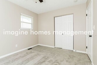11567 Fremantle Dr in Cincinnati, OH - Foto de edificio - Building Photo
