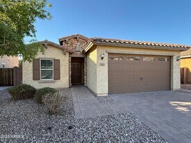 2682 E Gillcrest Rd in Gilbert, AZ - Building Photo