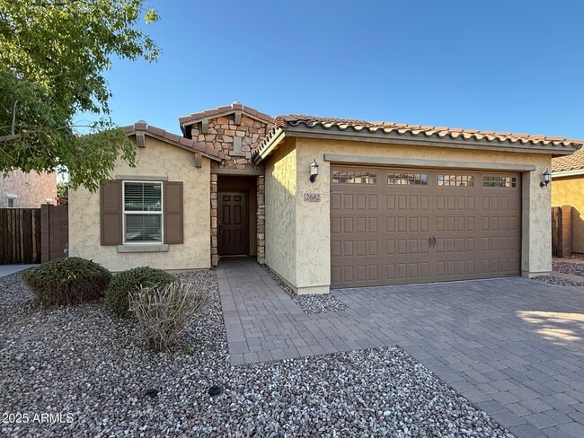 property at 2682 E Gillcrest Rd