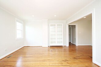 609 Blenheim Ave in Charlottesville, VA - Building Photo - Building Photo