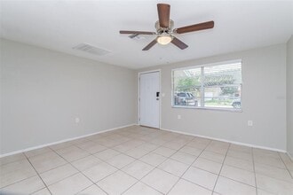 7841 Akron Ave in Hudson, FL - Building Photo - Building Photo