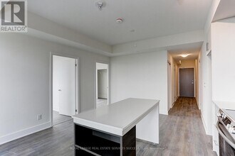 188-1188 Fairview Mall Dr in Toronto, ON - Building Photo - Building Photo